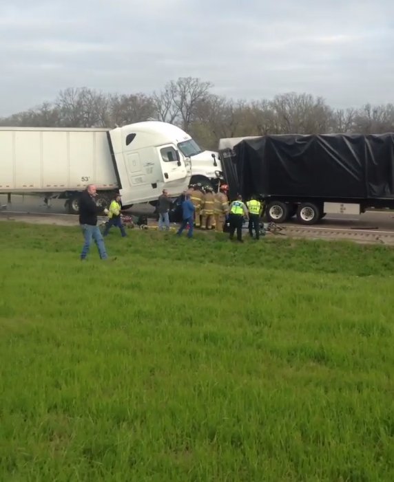 Mount Pleasant emergency crews are currently on scene of a fatal three-vehicle wreck involving multiple 18-wheelers and a passenger car. The wreck occurred at the 162 exit of I-30 in Mount Pleasant