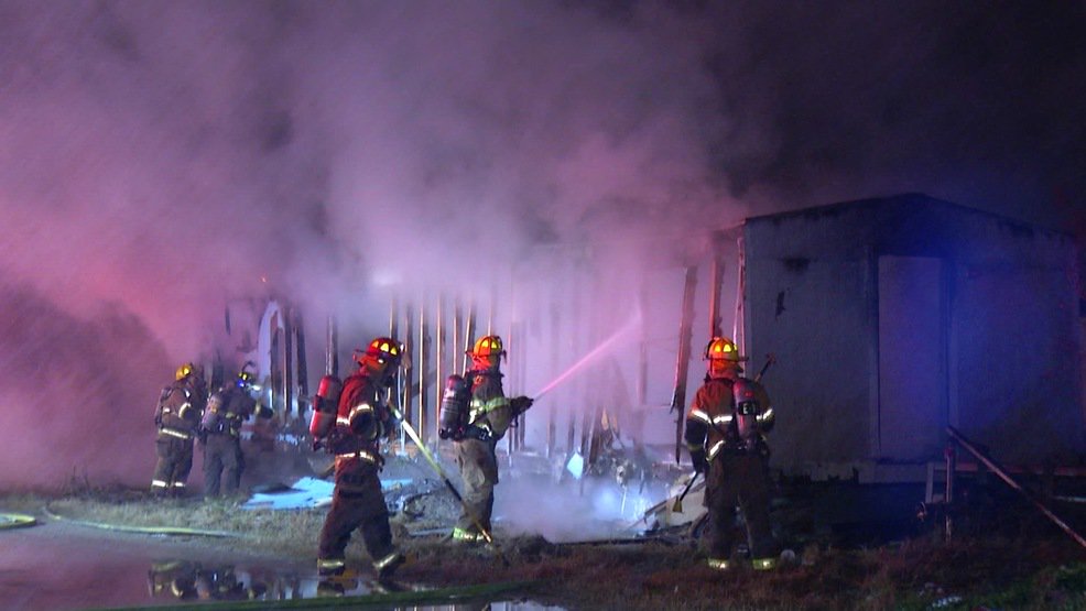 Early morning fire destroys mobile home in Northeast Bexar County    
