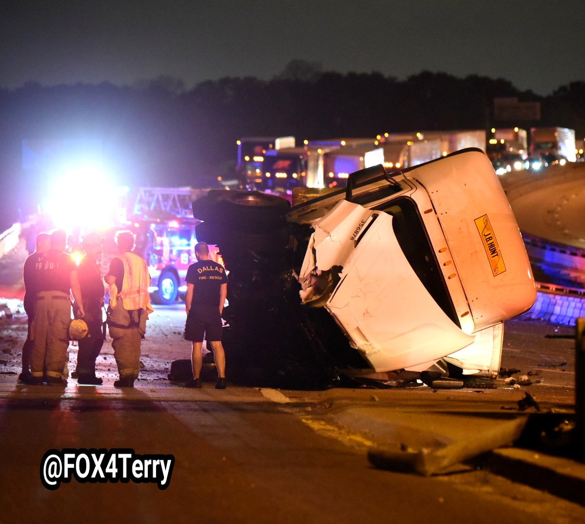 3 People Have Died In The Fiery Crash Along EB I-30 At Lawnview Dallas ...