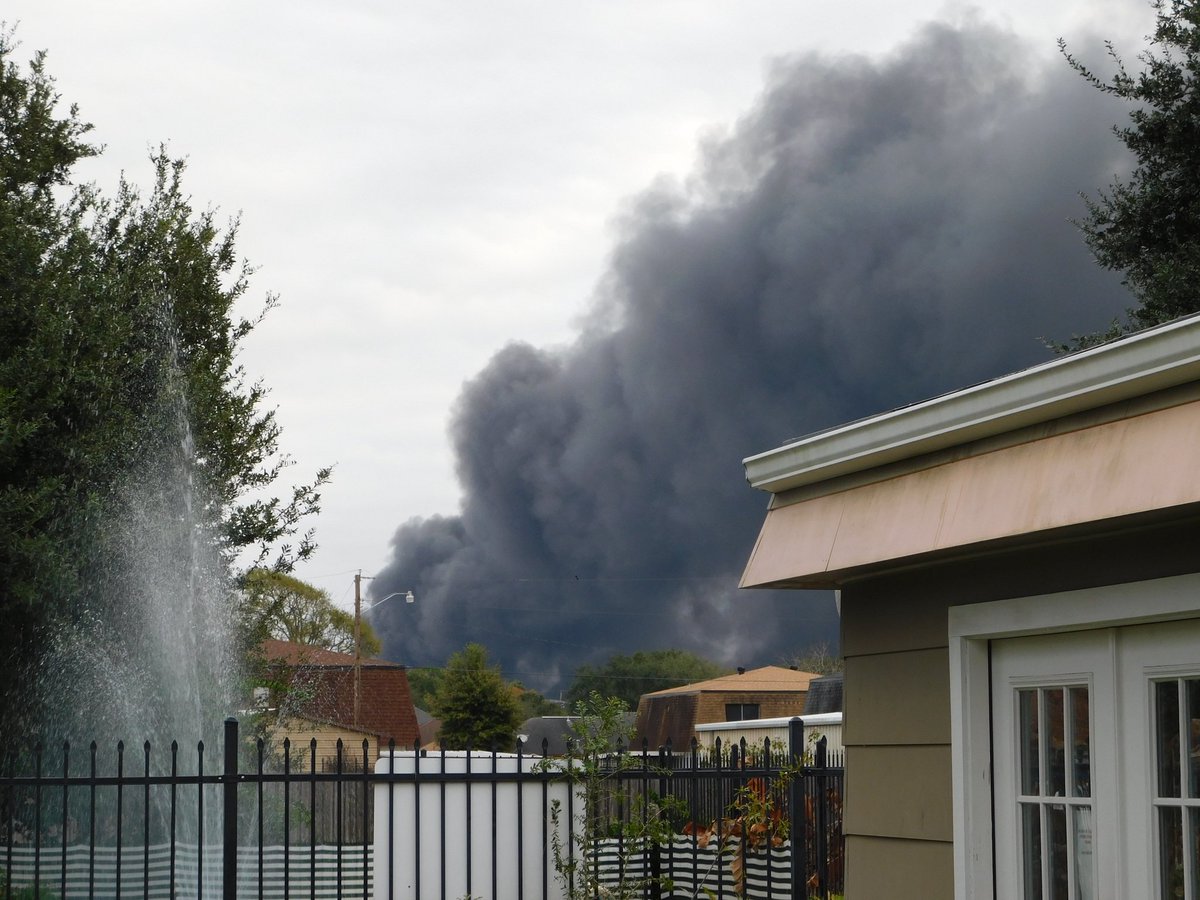 View from Ridgewood Dr at Port Neches. 