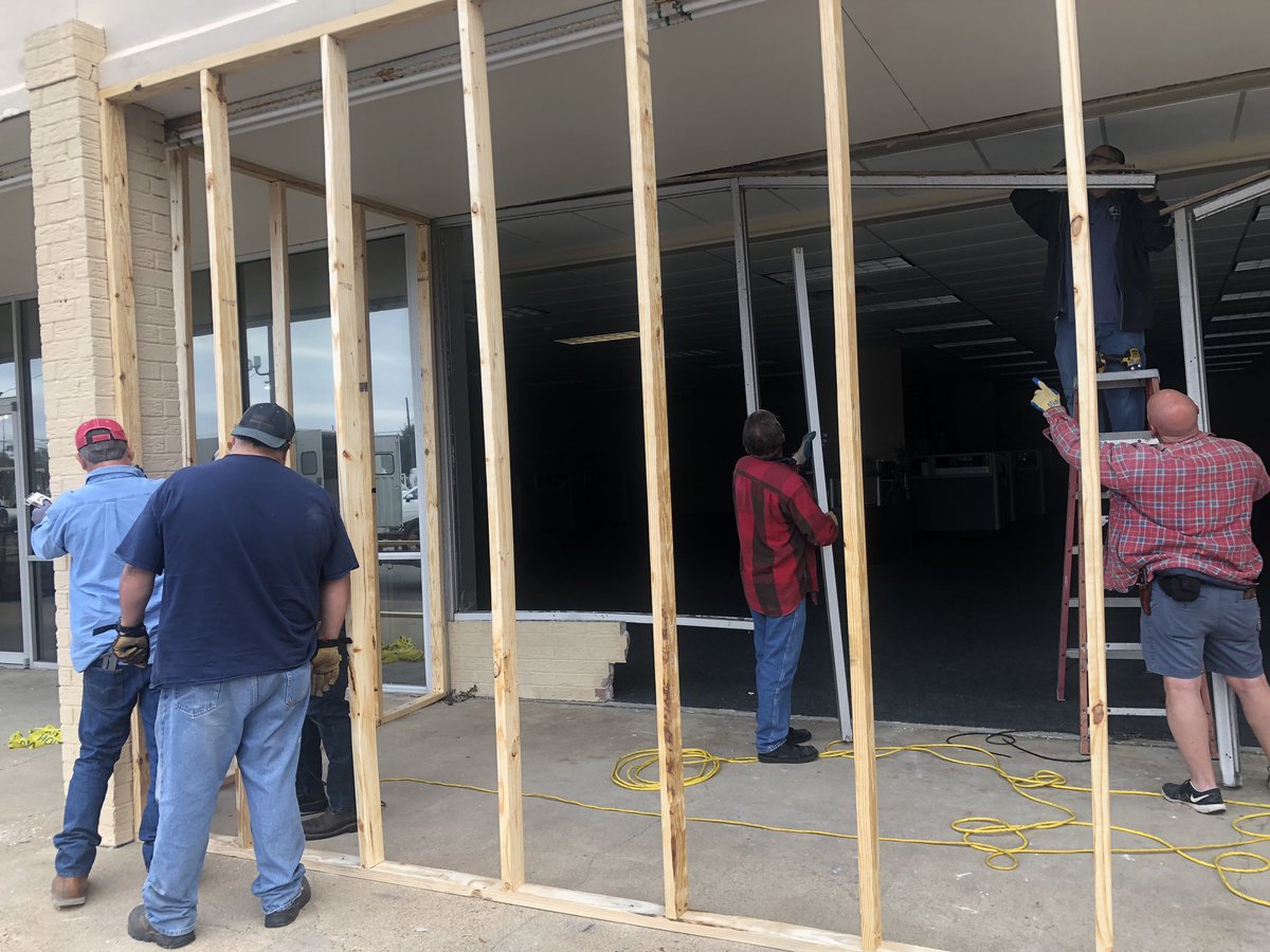 Damage control at the Market Basket on Magnolia Ave in Port Neches following the TPC Group Plant Explosion.