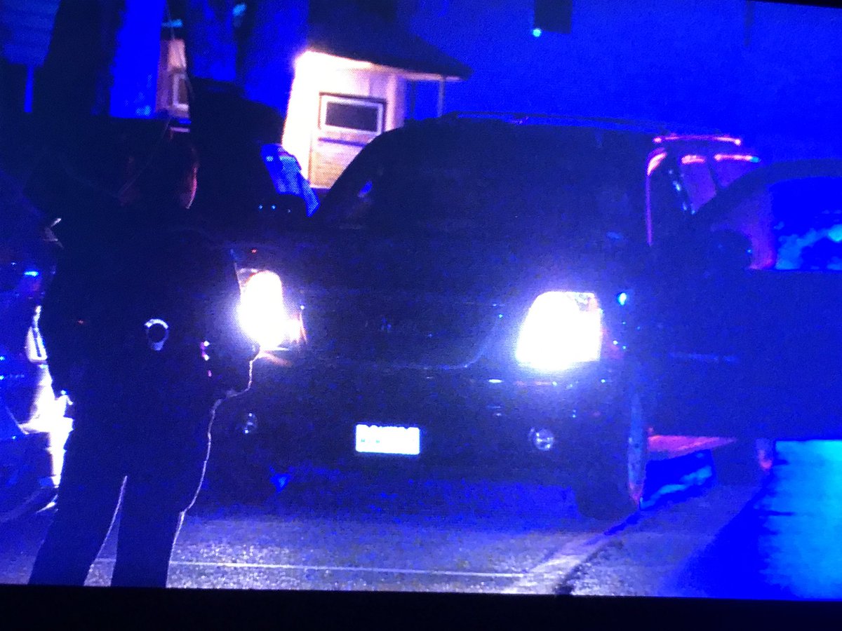 Dallas Police on scene in Oakcliff investigating a shooting. One person found shot in an SUV at a apt complex. The victim was transported with serious injuries