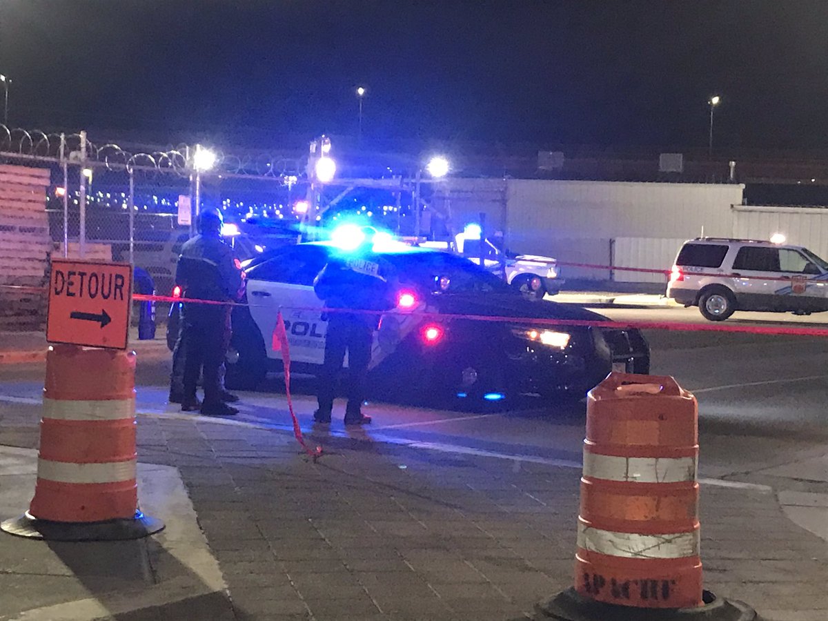 El Paso police is at the scene of a deadly rollover on Paisano & San Antonio. Police confirm 1 person is dead.   Fire dispatch says three people were taken to the hospital with possible serious injuries