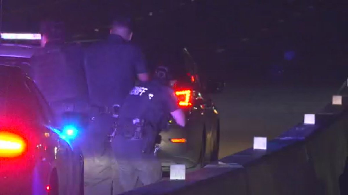 Police: Authorities shoot man who opened fire after leading them on chase to Baytown 