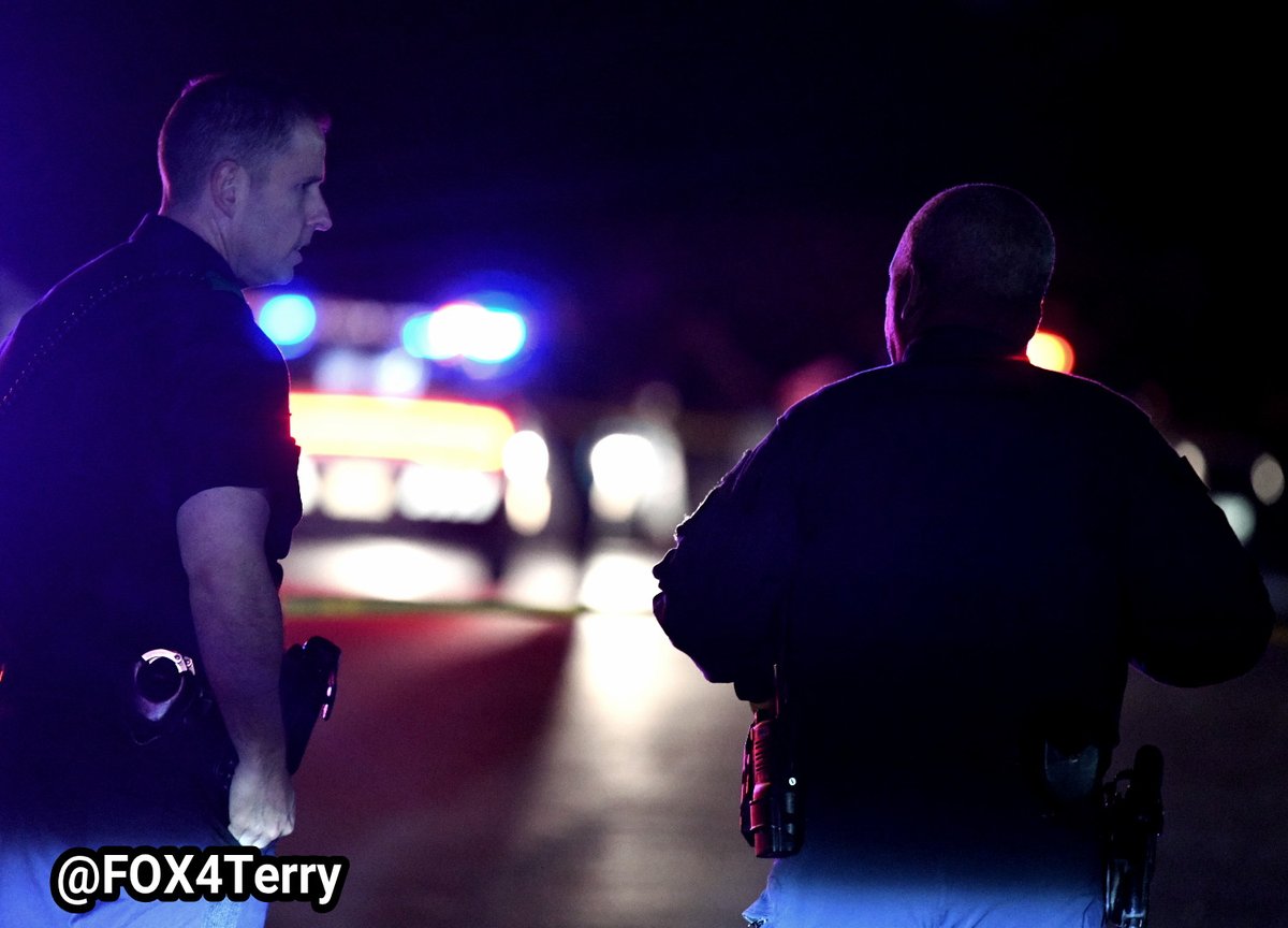 DallasPD officers hear shots fired and investigate. They find two men down. This along Wheatland Rd in South OakCliff. 