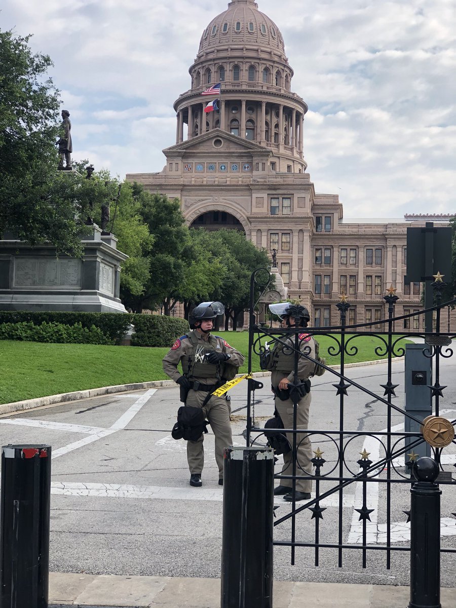 A March is scheduled start at the Capitol today @ 1p.m. However, @TxDPS confirmed the Capitol grounds will be closed for the remainder of the day. 