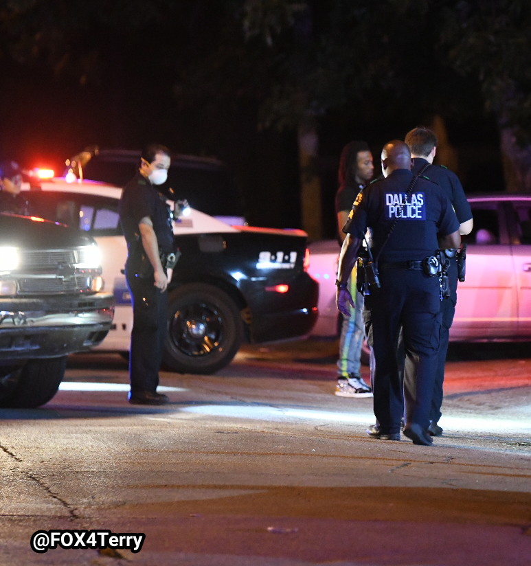Police come upon a shooting, apply tourniquet to wounded man.   it's believed a 2nd wounded person from this incident has been brought in to Baylor Hospital.
