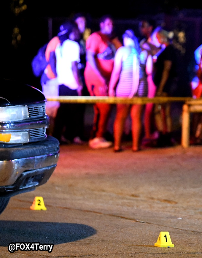 A disturbance outside a popular South Dallas store leaves 2 men wounded by gunfire. @disdpolice officer hears the shots, responds to provide care to wounded man. 