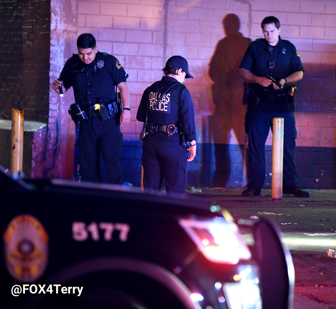 A disturbance outside a popular South Dallas store leaves 2 men wounded by gunfire. @disdpolice officer hears the shots, responds to provide care to wounded man. 