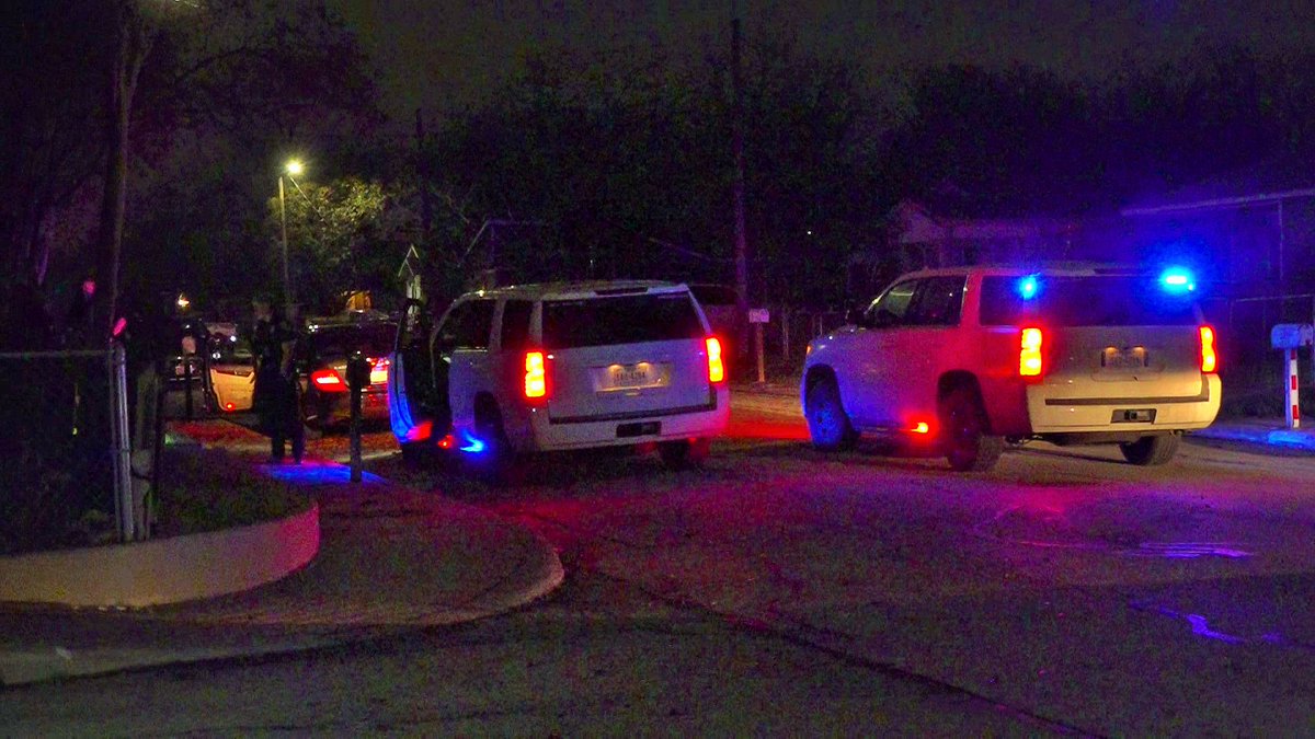 BCSO Pursuit Reckless Driving & Narcotics -  Southlawn  and  Afton, San Antonio