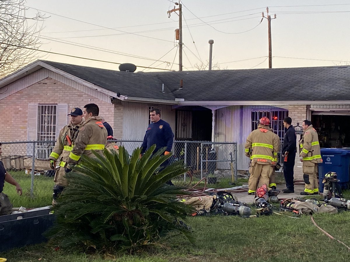 Elderly man dies in house fire at home off San Andreas according to @SATXFire