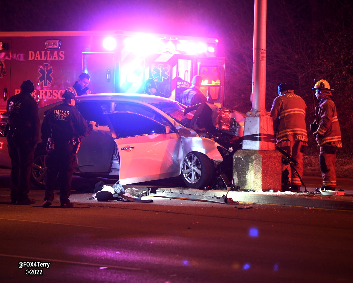 1 person is dead, 2 others injured in a crash along Garland Rd near the WhiteRock Lake spillway. 