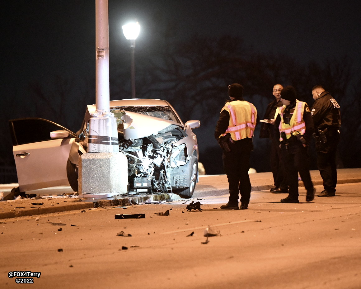 1 person is dead, 2 others injured in a crash along Garland Rd near the WhiteRock Lake spillway. 