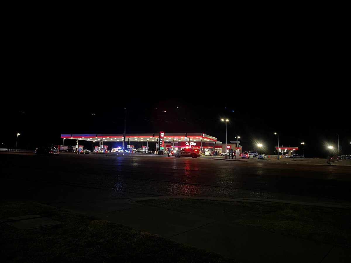 The victim of a Waco Quicktrip stabbing and shooting incident has been pronounced dead.