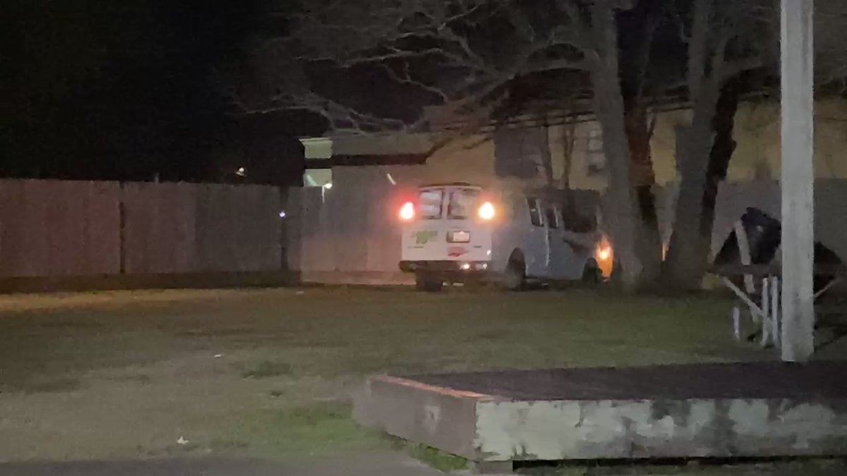 A man is in custody after leading police on a near 20min high-speed chase driving this U-Haul van. It started in Katy & ended at this neighborhood park in SW Houston. At one point we're told he hits speeds of 100mph, fortunately no one was hurt