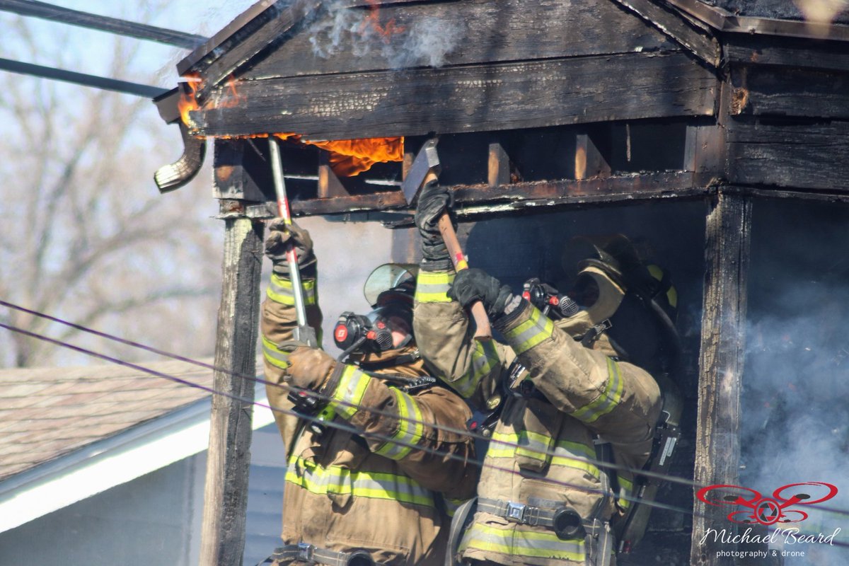 Was able to make quick work of a story residential structure fire on the 1000 block of Barclay this morning. Engine 19 was first on & reported heavy fire from the rear. No injuries reported but 1 person has been displaced