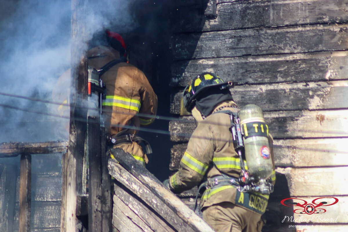 Was able to make quick work of a story residential structure fire on the 1000 block of Barclay this morning. Engine 19 was first on & reported heavy fire from the rear. No injuries reported but 1 person has been displaced