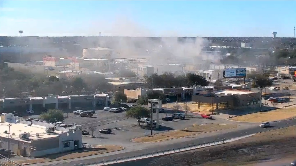 Crews are responding to a fire in the Woodway / Hewitt area.