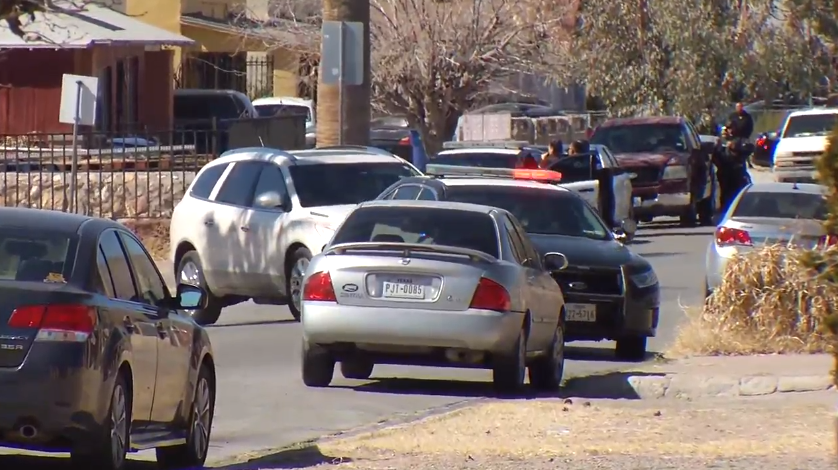 Police remain at the scene of a SWAT situation in central El Paso. 3930 La Luz Ave, El Paso, TX 79903