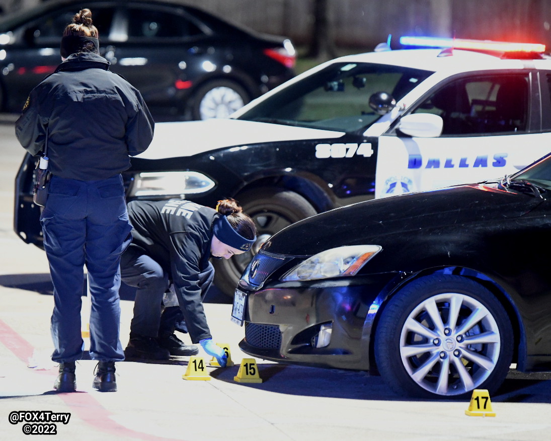 Dallas police say an altercation over a woman may the motive in a gun battle that left one man dead. This occurred at Buffalo Joe's Grill & Bar in Far North Dallas