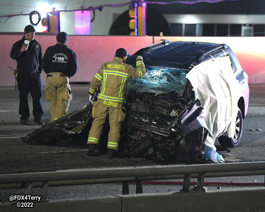 DFWtraffic Dallas police attempt to stop a wrong-way driver. As the vehicle enters Mesquite a fiery, deadly head-on crash occurs. All NB lanes of I-635 at Oates Dr closed as officers work this crash