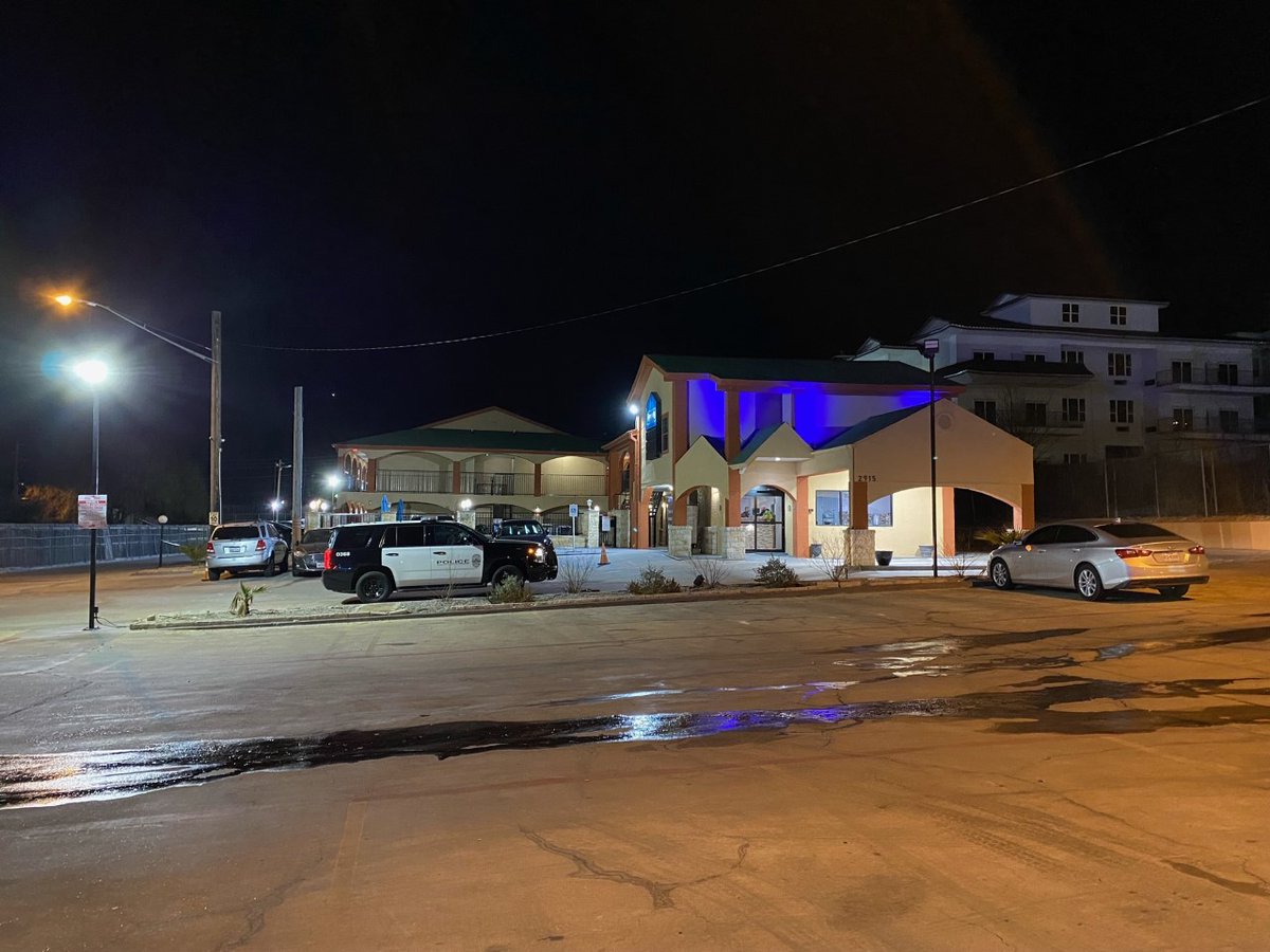 APD is investigating after 2 people were shot at a south Austin motel