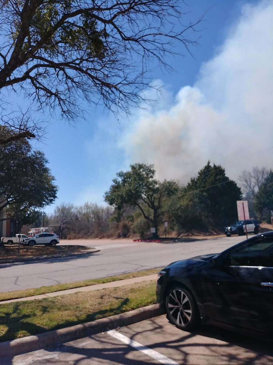 Large grass fire in Arlington off Bowman Springs and I-20. Several firetrucks on scene. Grass fire burning in the southwest nature preserve