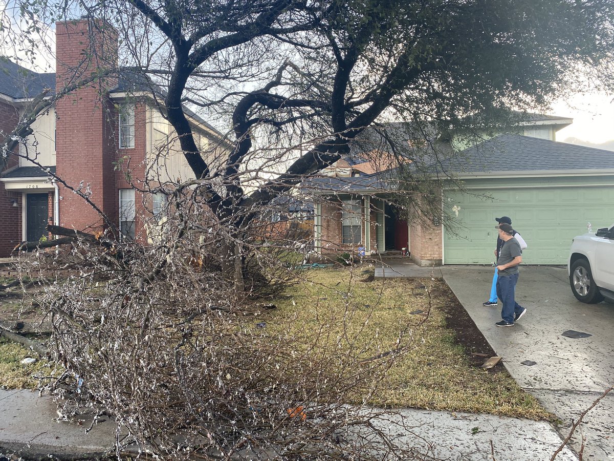 Scene in Round Rock a few hours ago. Residents on Southwestern Trail calling it total destruction after tornado touched down. Roofs ripped off, trees split in half, and debris strewn everywhere. Everyone here is okay as far as we can tell.