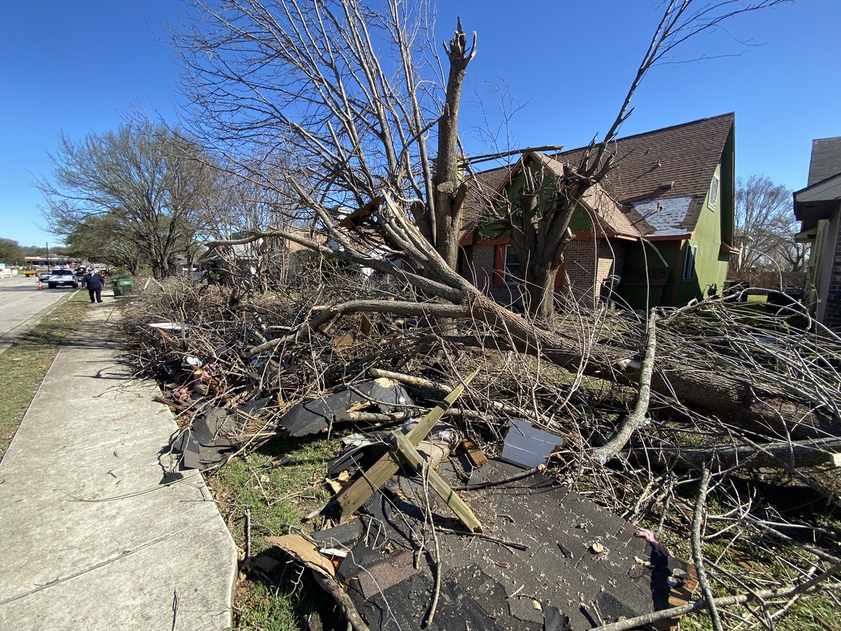 Here's a look at some of the damage in Round Rock after a likely tornado blew through this neighborhood. Neighbors tell they didn't hear a siren but heard whistling and a train sound last night for 2 mins. This morning they woke up to a lot of damage and debris