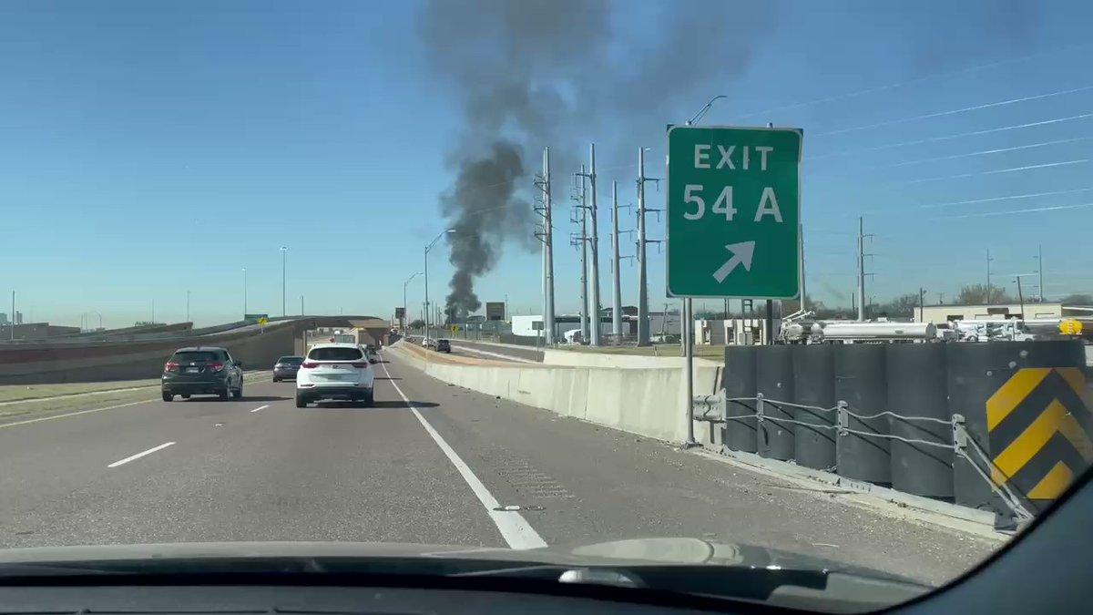 Fort Worth Engine 25 responding to a vehicle fire on the I35W service road near 28th Street