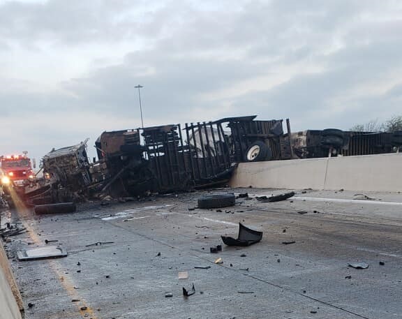 I-35 is shut down at Mile Markers 370 and 371 in Hill County due to a major accident  