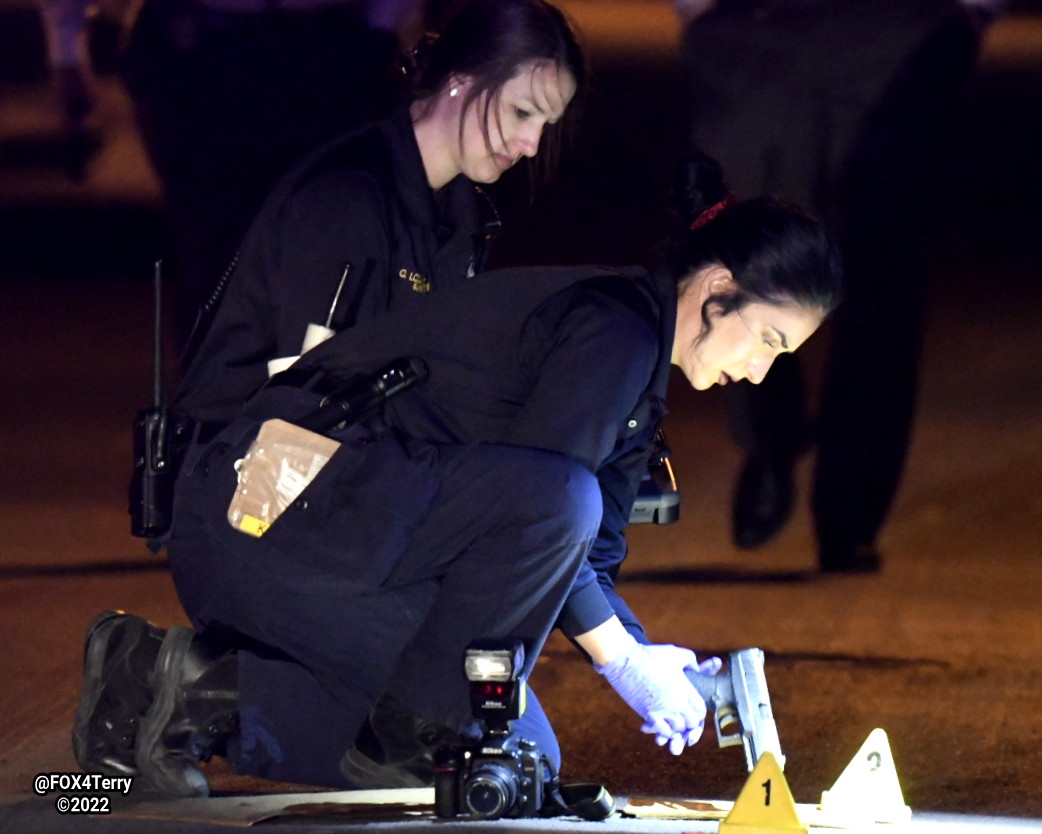 1 person is dead, 6 others wounded in shootings from DeepEllum to LowerGreenville, to West and SE Dallas. All occured within 2 hours.