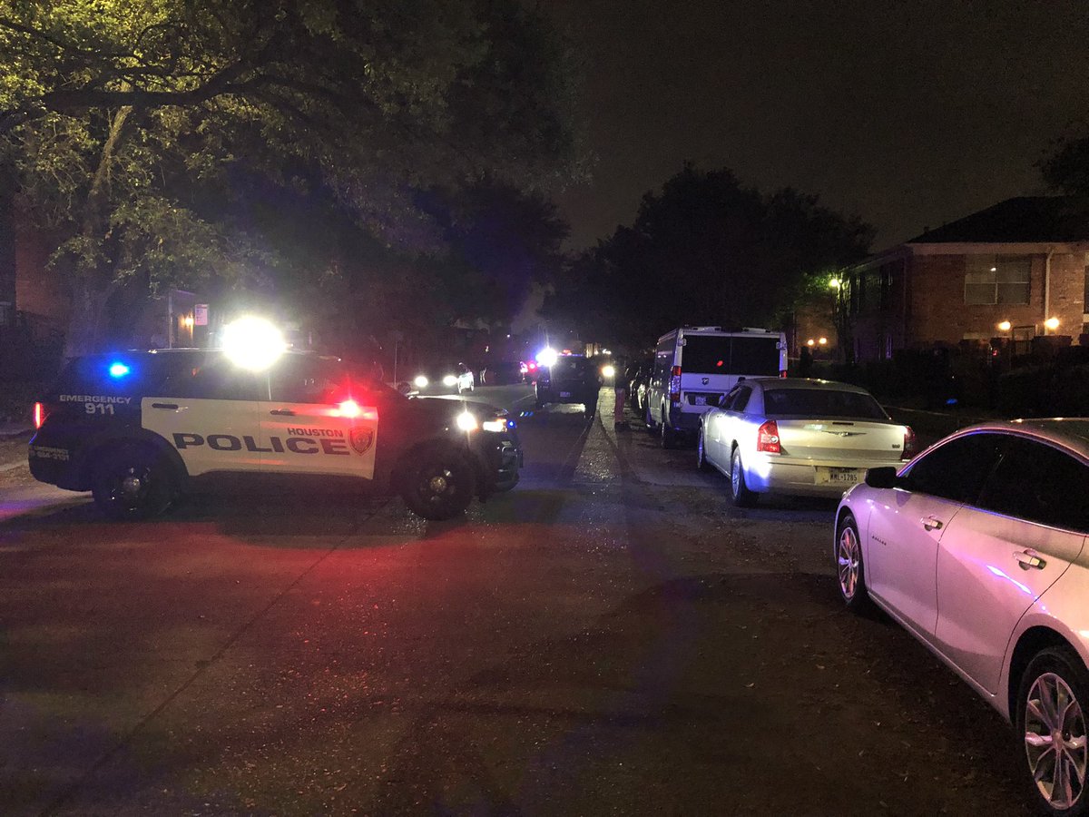 Houston Police:Southwest officers are at a shooting scene 8900 Braesmont