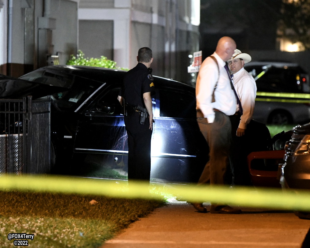 A deadly double shooting turns crash with an ensuing gas leak and evacuation. Dallas police arrive to chaos at a PleasantGrove apartment complex. 