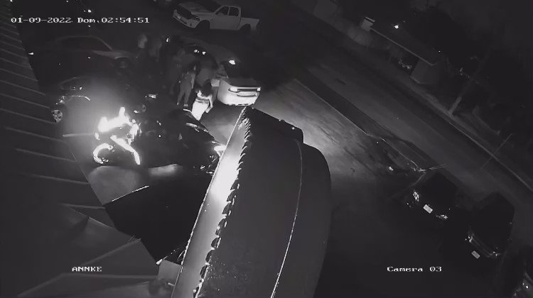 SAPD Homicide Detectives need your help identifying the suspect vehicle (4 door white vehicle near the top of the video) or individuals in this video. They may have information in the Jan. 9, 2022 murder of Quinton Smith. Smith was shot in the 3000 block of West Avenue