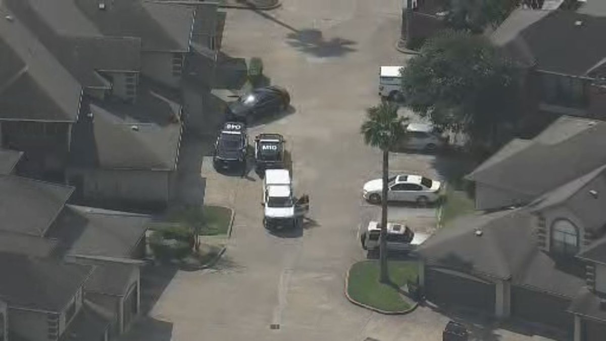 Investigation underway after woman found shot to death inside SW Houston apartment, HPD says