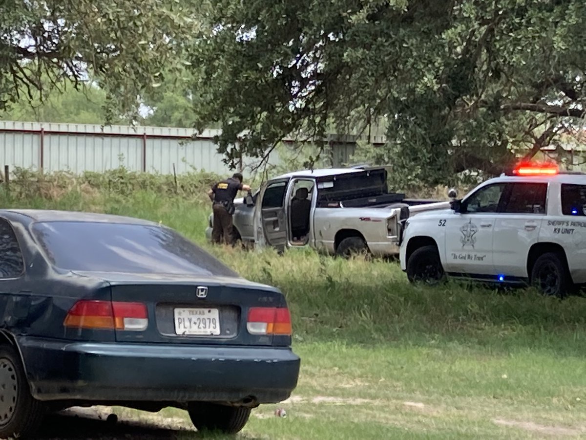 Medina County sheriffs along with DPS chased a truck believed to have undocumented immigrants. Authorities gave chase from Medina county and into Bexar county. 4 people detained and the driver