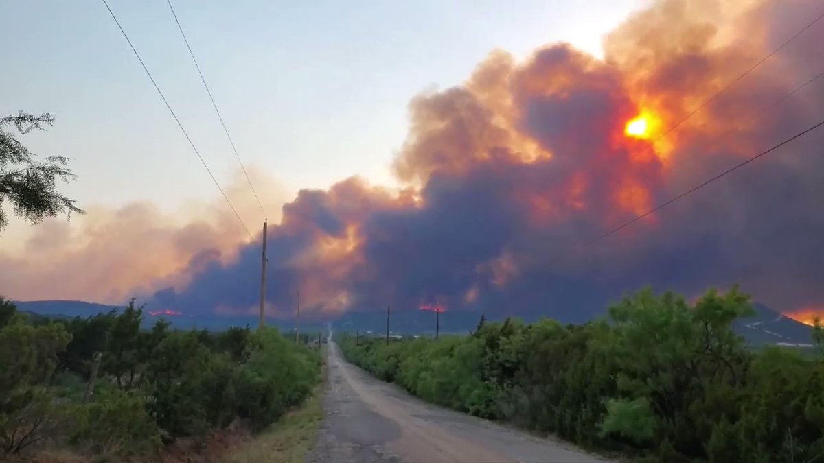 MesquiteHeatFire burning at least 1500 acres, 5% contained, mandatory evacuations. Taylor County, Texas  