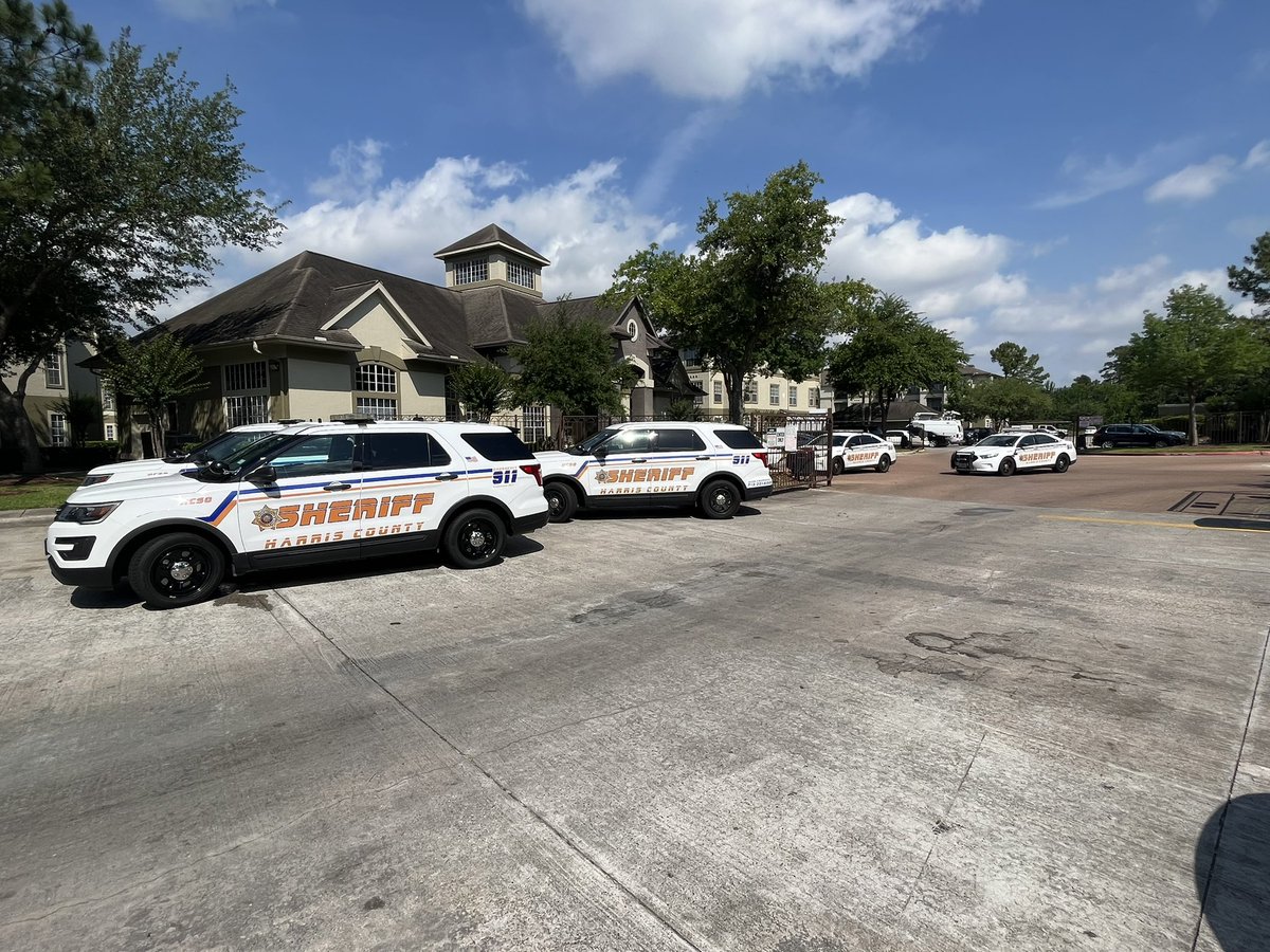 Harris county sheriff investigators are investigating the death of 3 adults and 1 child at The Common at Vintage Park apartments.  The Sheriff's office said it appears to be a murder suicide