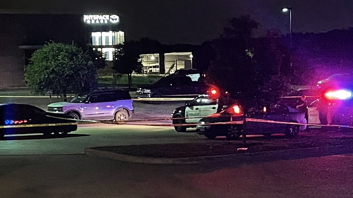 Austin police investigating a deadly shooting in the parking lot of a fitness center off W Slaughter Ln and Menchaca Rd