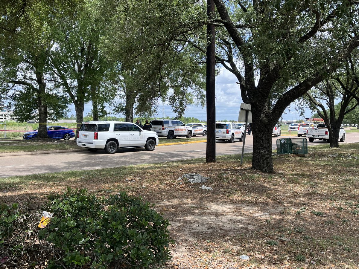 The Harris County Sheriff's Office is investigating a deadly road rage shooting that happened off the Beltway near Hollister Dr. Deputies say the passenger in the blue car died. No word on the shooter