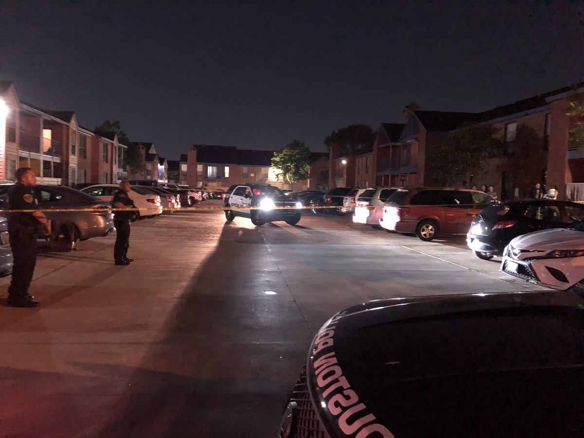 Houston Police:Westside officers are at a shooting scene 4500 Cook. Adult male transported to the hospital is expected to survive. Officers have a possible suspect in custody