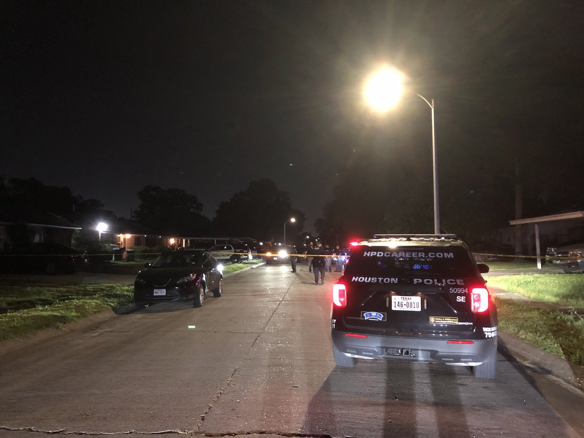 Houston Police:HPD commanders & PIO are en route to this shooting scene in the 4200 block of Madden Lane