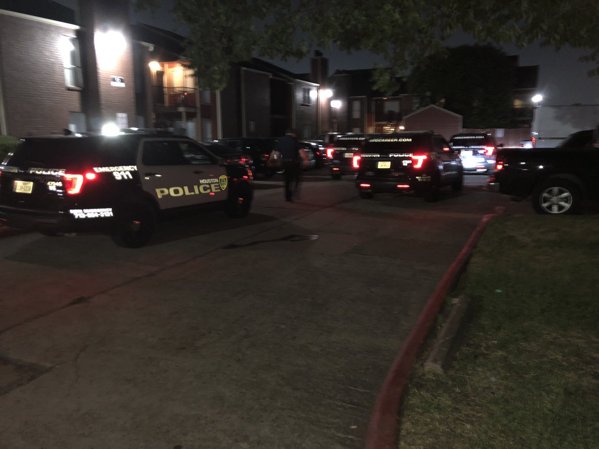 Houston Police:South Central officers are at a shooting scene 3400 Polk. Adult male with a graze wound transported in stable condition