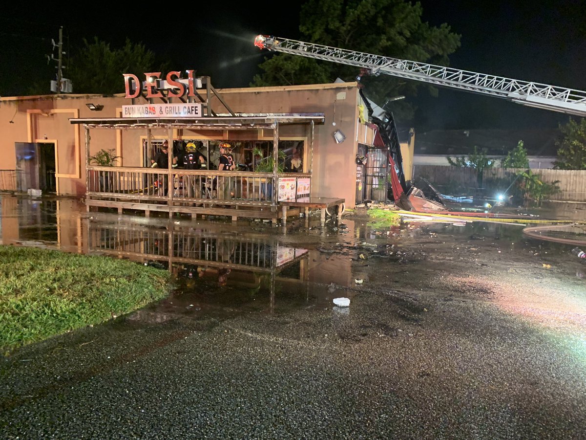 HCFMO Investigators are on scene of a commercial fire in the 12900 block of Veterans Memorial. @NW_VFD received the call at 11:13 p.m. Little York VFD and Champion FD also responded. 1 firefighter was transported for minor injuries. The origin and cause is under investigation