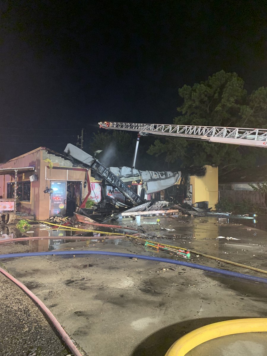 HCFMO Investigators are on scene of a commercial fire in the 12900 block of Veterans Memorial. @NW_VFD received the call at 11:13 p.m. Little York VFD and Champion FD also responded. 1 firefighter was transported for minor injuries. The origin and cause is under investigation