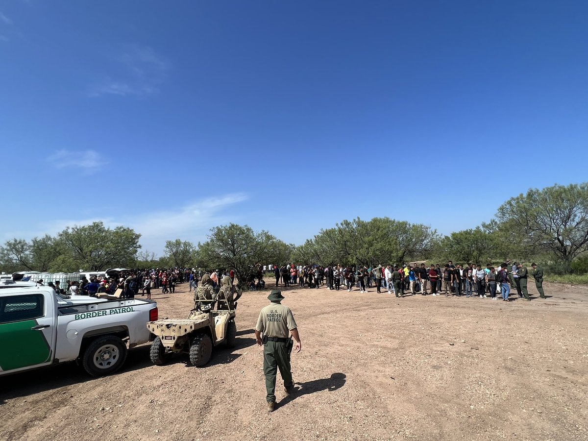 Scene as a massive single group of approximately 450-500 migrants just crossed illegally into Eagle Pass, TX. It's one of the largest single groups we've ever seen. These  groups are a massive drain on BP resources & they happen almost daily here