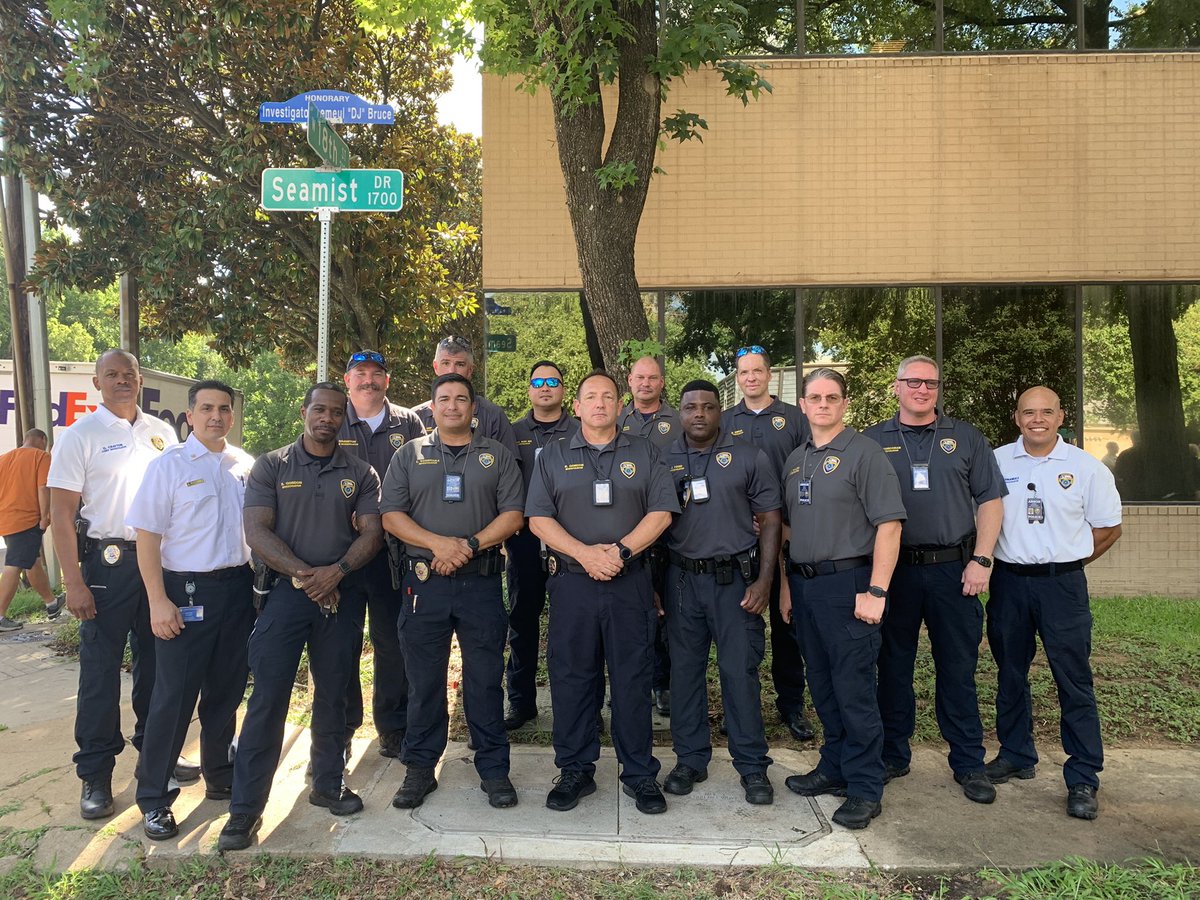 HoustonFire honors the life & legacy of fallen Investigator Bruce. This sign marker serves as a permanent memorial. In October a dedication event is scheduled, near the anniversary of Bruce's death. Please keep the Bruce family &amp; HFD in your thoughts &amp; prayers