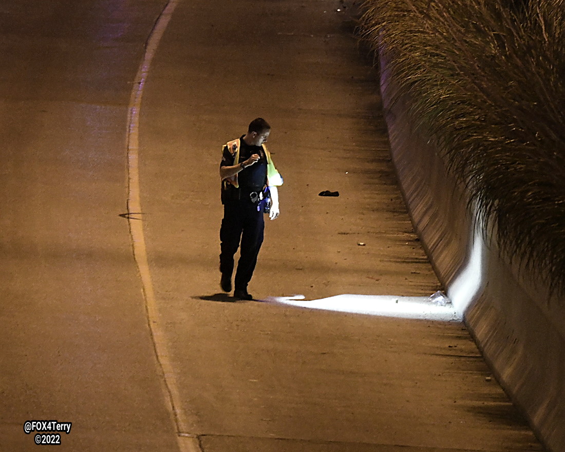 All southbound Central Expressway closed at Knox-Henderson exit due to a deadly motorcycle crash. @cwaggonerfox4 monitoring the situation 