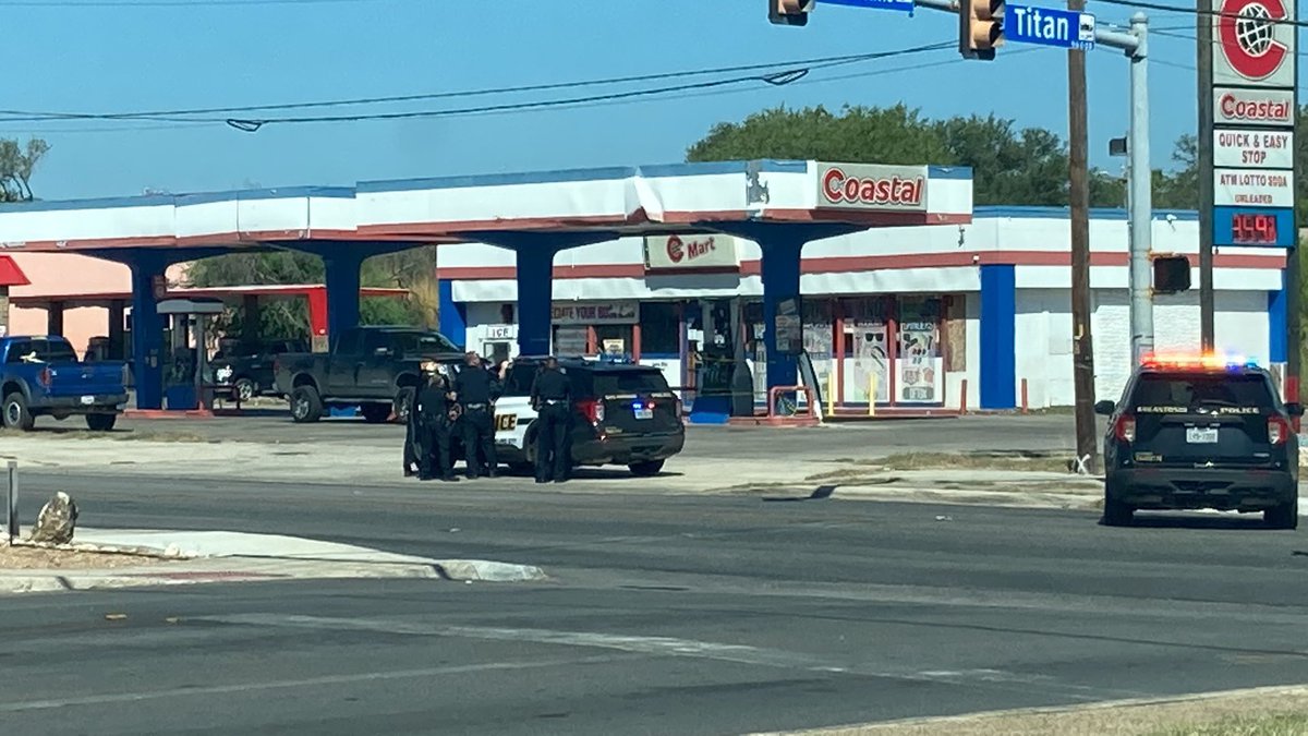 San Antonio Police say a man threatened a person with a gun at an apartment complex and then ran inside a nearby gas station and threatened the clerk with what appeared to be a gun. The man was talked to come out and after 10min the man surrendered